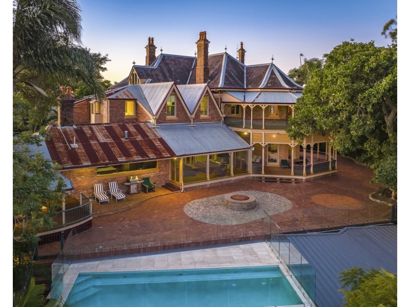 23 Rupert Street, Windsor QLD 4030