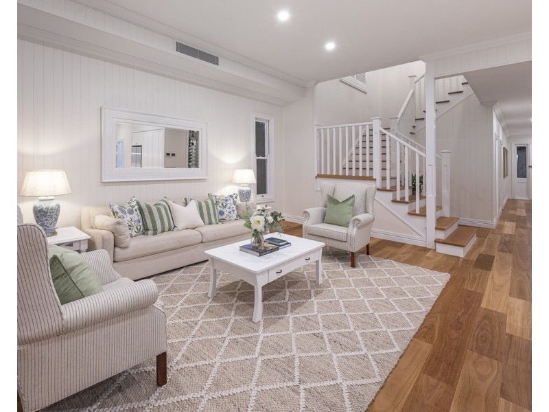 18 Doncaster Street, Hendra QLD 4011