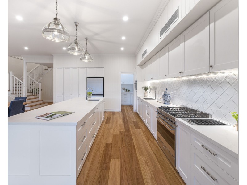 18 Doncaster Street, Hendra QLD 4011