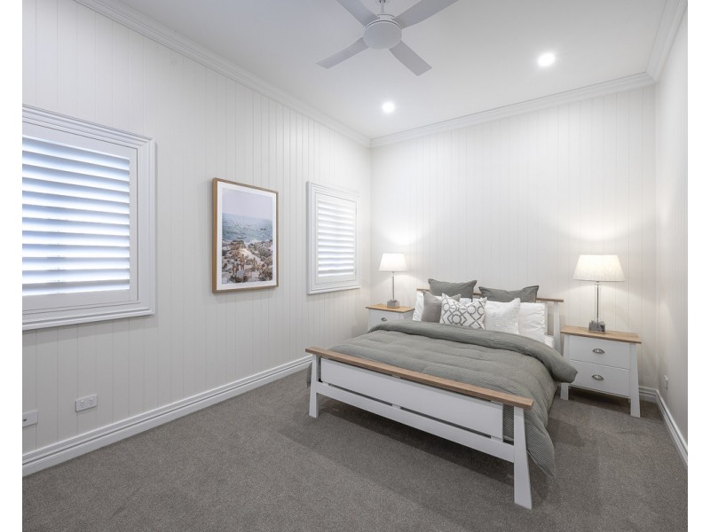 18 Doncaster Street, Hendra QLD 4011