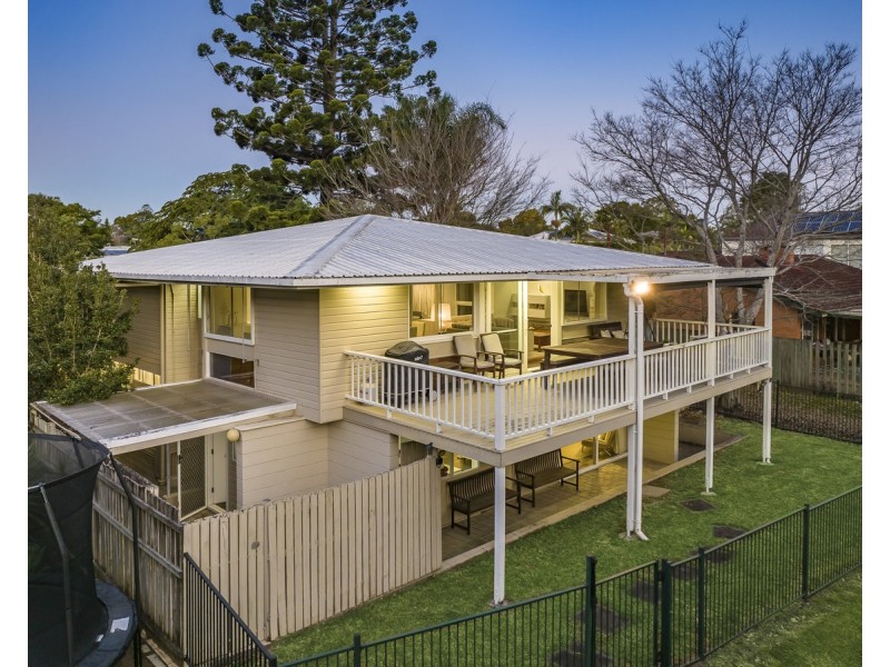 11 Oriana Crescent, Yeronga QLD 4104
