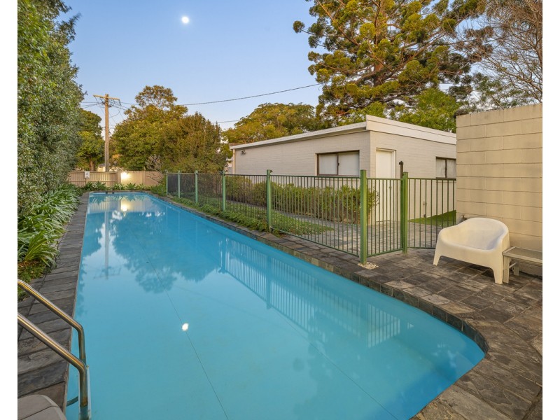 11 Oriana Crescent, Yeronga QLD 4104