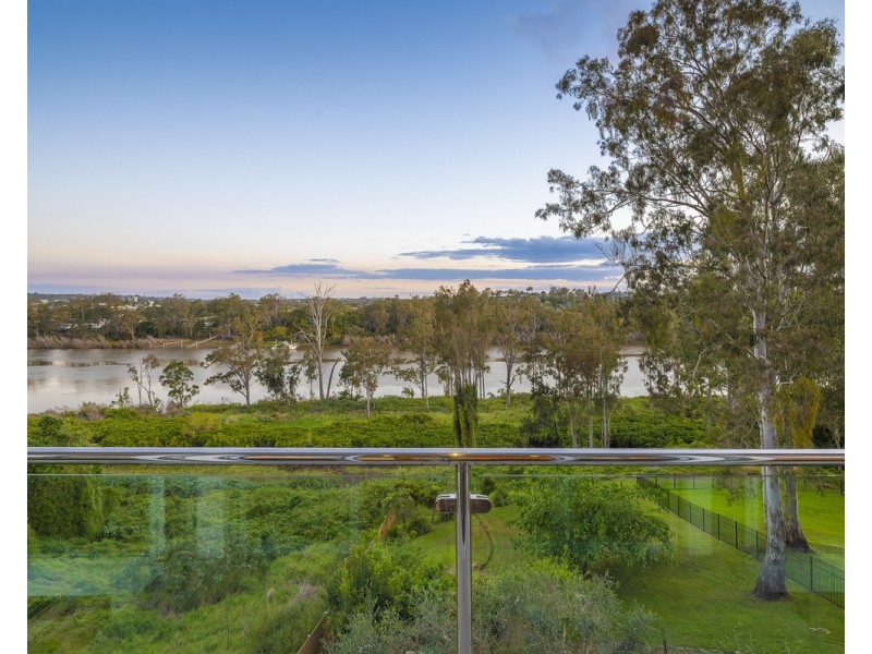 17 Choice Close, Kenmore QLD 4069