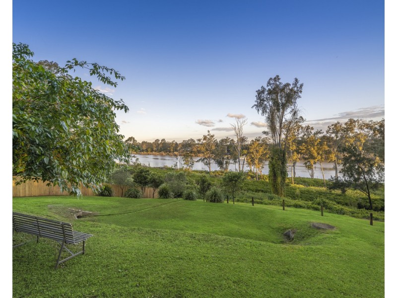 17 Choice Close, Kenmore QLD 4069