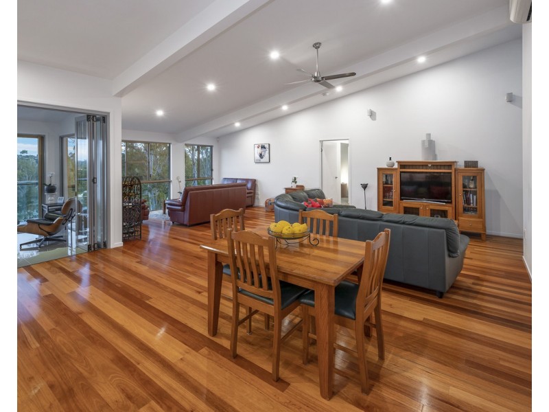 17 Choice Close, Kenmore QLD 4069