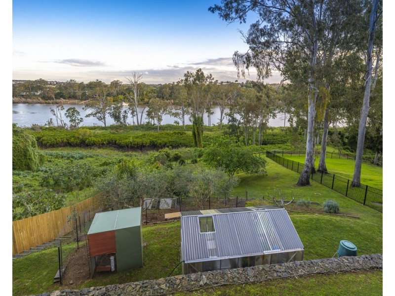 17 Choice Close, Kenmore QLD 4069