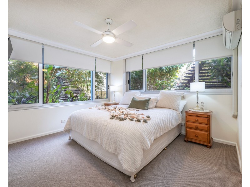 3/24 The Esplanade, Burleigh Heads QLD 4220