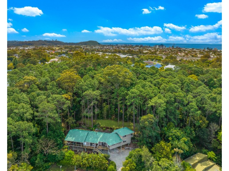 3 Tammin Place, Elanora QLD 4221