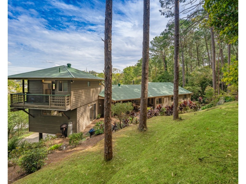 3 Tammin Place, Elanora QLD 4221