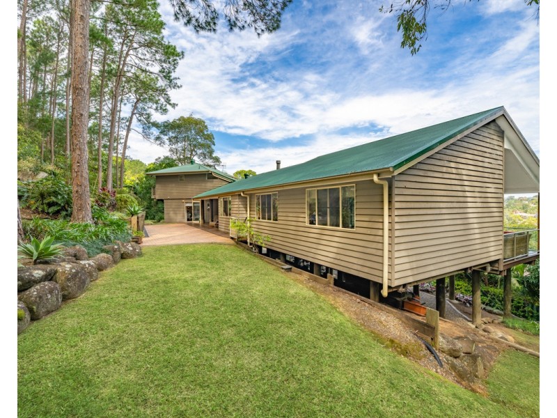 3 Tammin Place, Elanora QLD 4221