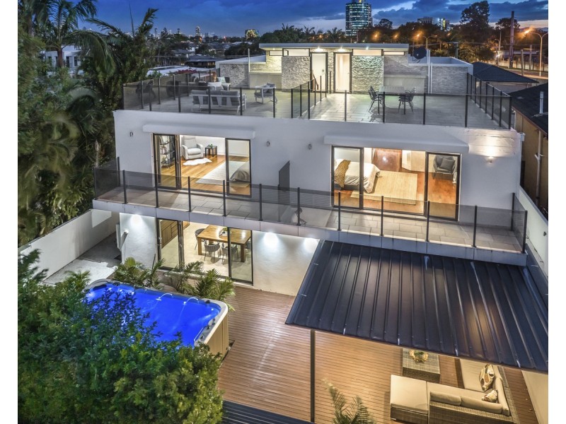 19 Wells Street, Southport QLD 4215