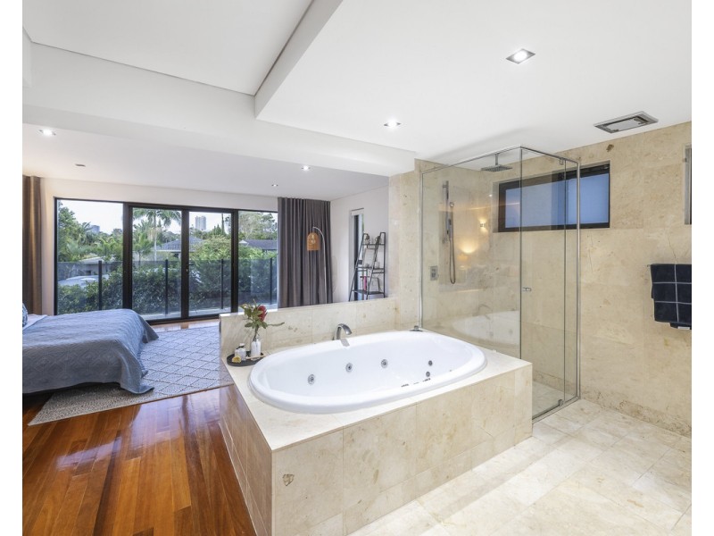 19 Wells Street, Southport QLD 4215
