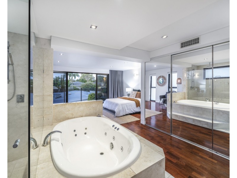 19 Wells Street, Southport QLD 4215