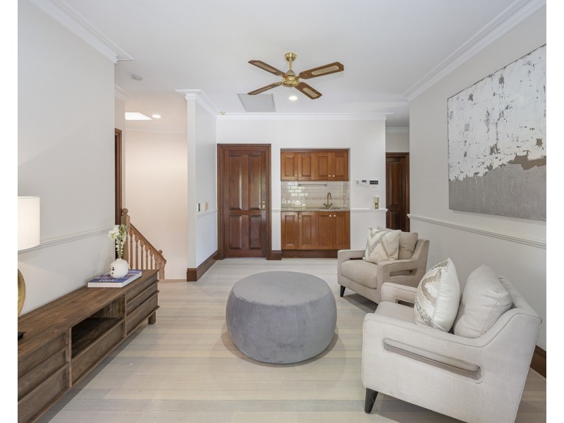 31 Morley Street, Chelmer QLD 4068