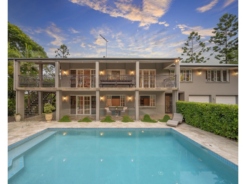 20 Royston Street, Brookfield QLD 4069