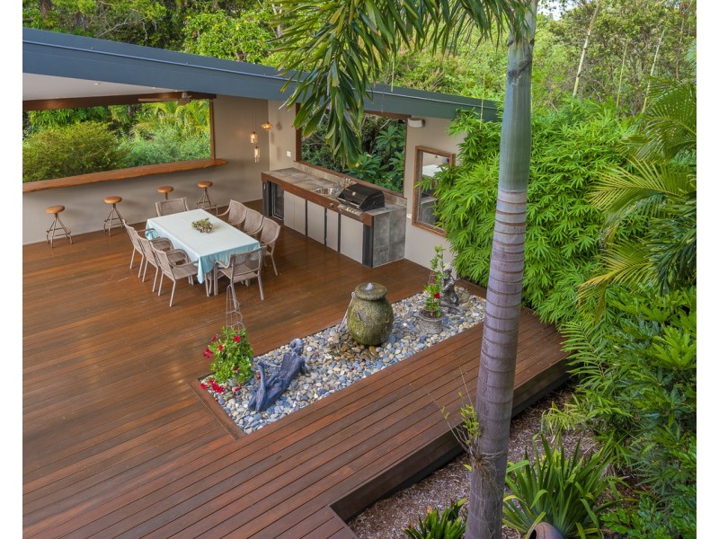 20 Royston Street, Brookfield QLD 4069