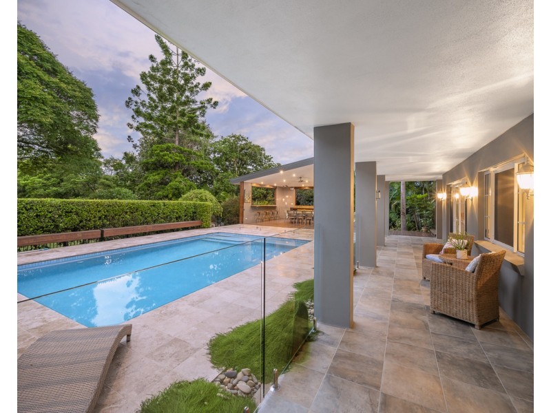20 Royston Street, Brookfield QLD 4069