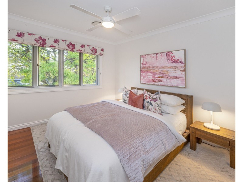 20 Royston Street, Brookfield QLD 4069
