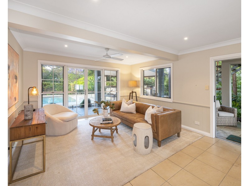 20 Royston Street, Brookfield QLD 4069