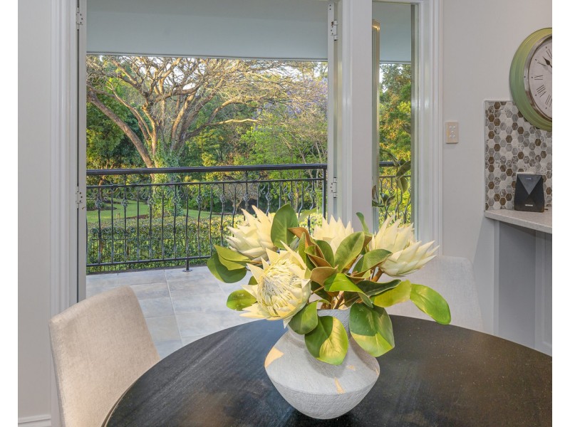20 Royston Street, Brookfield QLD 4069