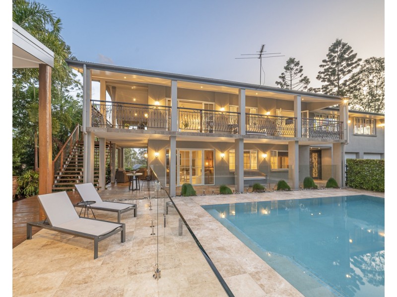 20 Royston Street, Brookfield QLD 4069
