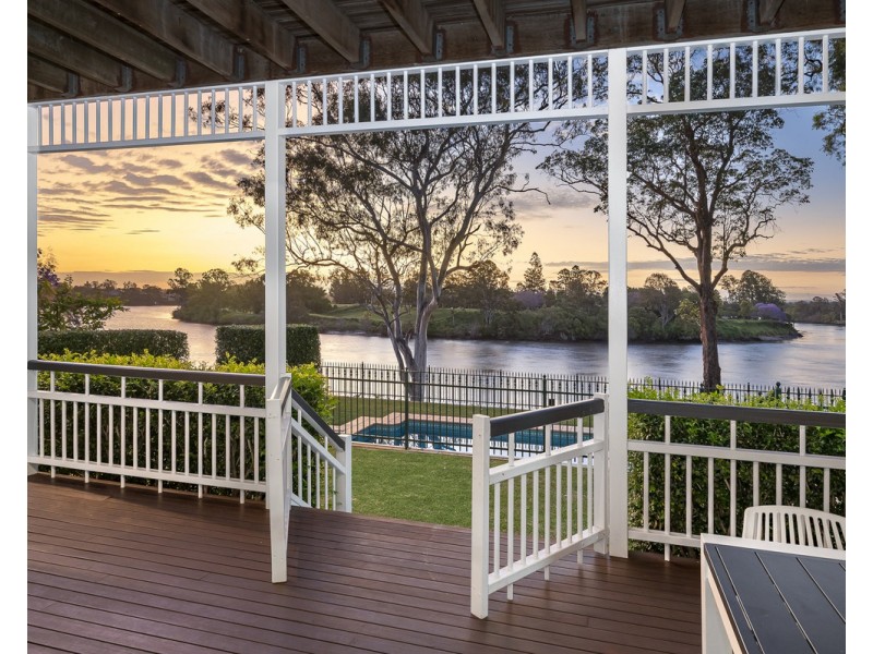 15 Stevens Street, Yeronga QLD 4104