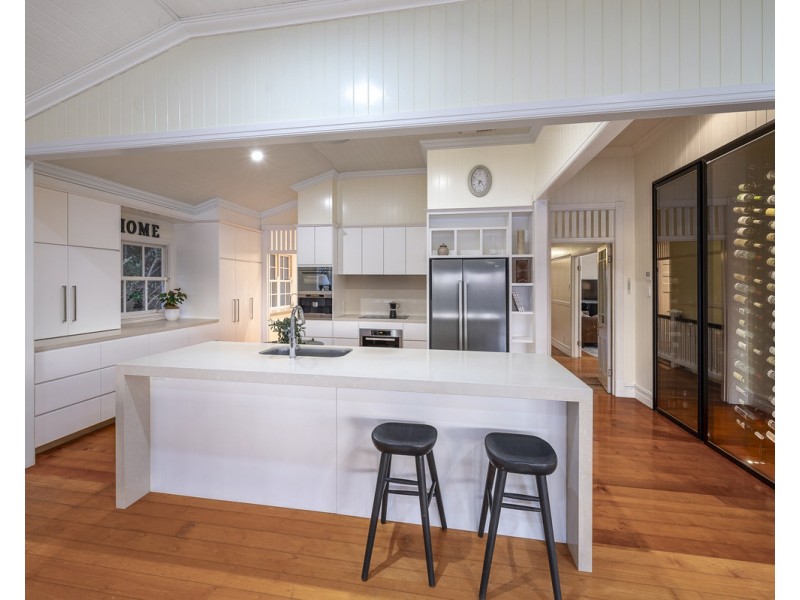 15 Stevens Street, Yeronga QLD 4104