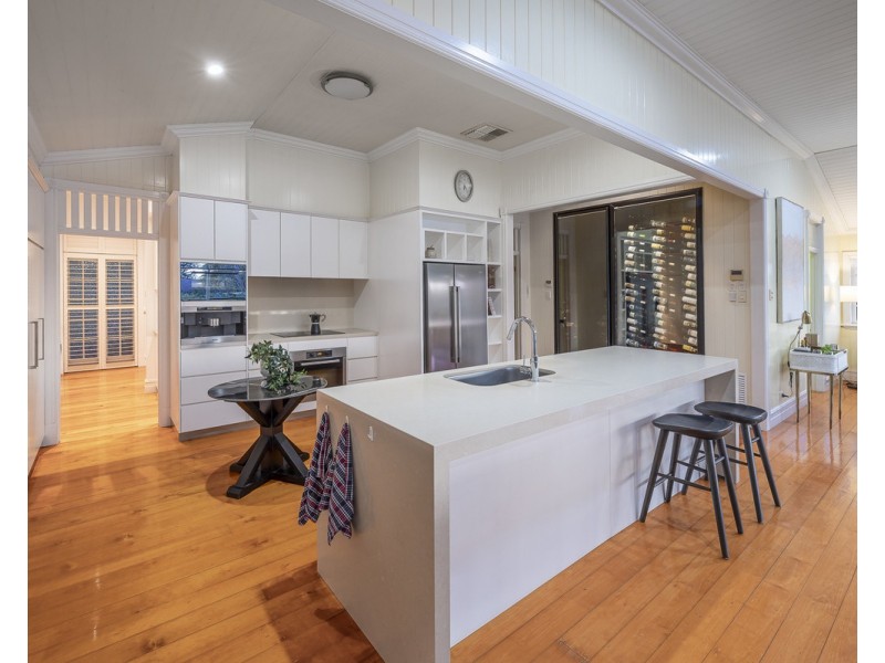 15 Stevens Street, Yeronga QLD 4104