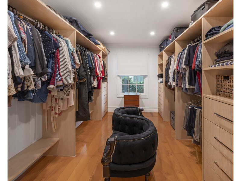 15 Stevens Street, Yeronga QLD 4104