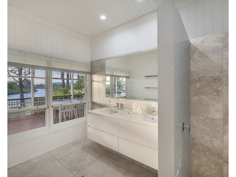 15 Stevens Street, Yeronga QLD 4104