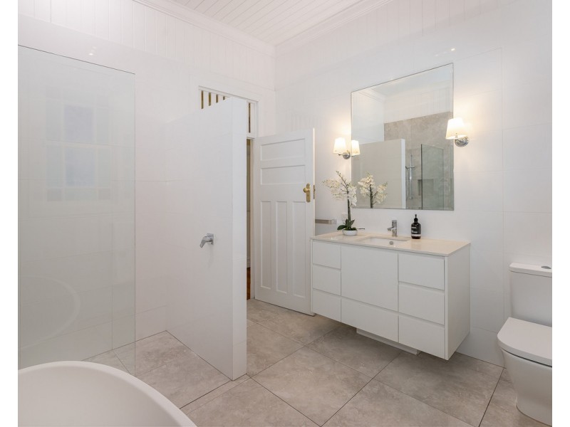 15 Stevens Street, Yeronga QLD 4104