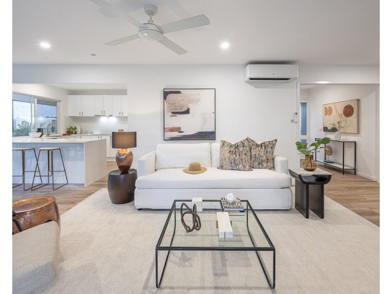 71 Kooringal Drive, Jindalee QLD 4074