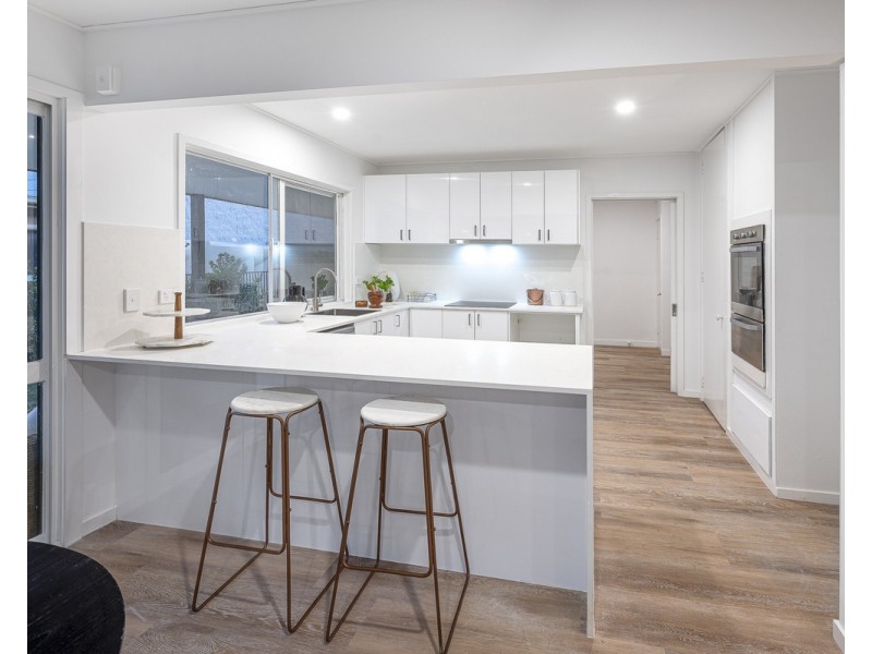 71 Kooringal Drive, Jindalee QLD 4074