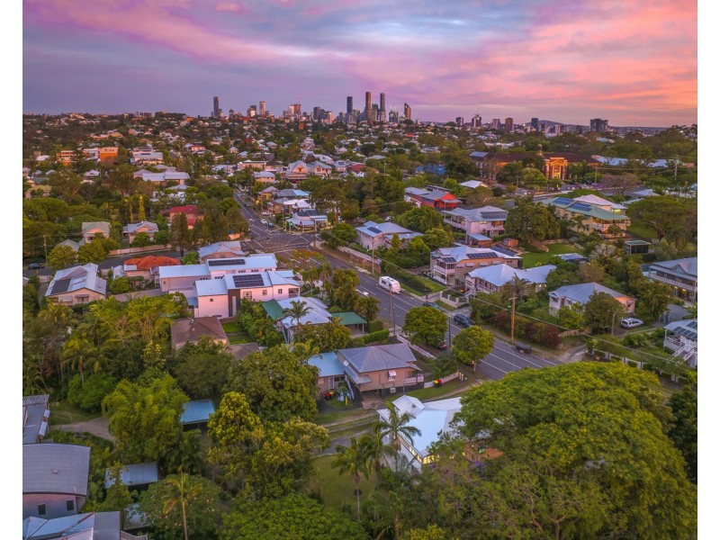 199 Arthur Terrace, Bardon QLD 4065