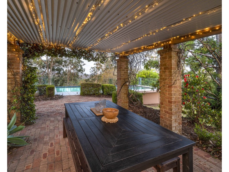 518 Haven Road, Upper Brookfield QLD 4069