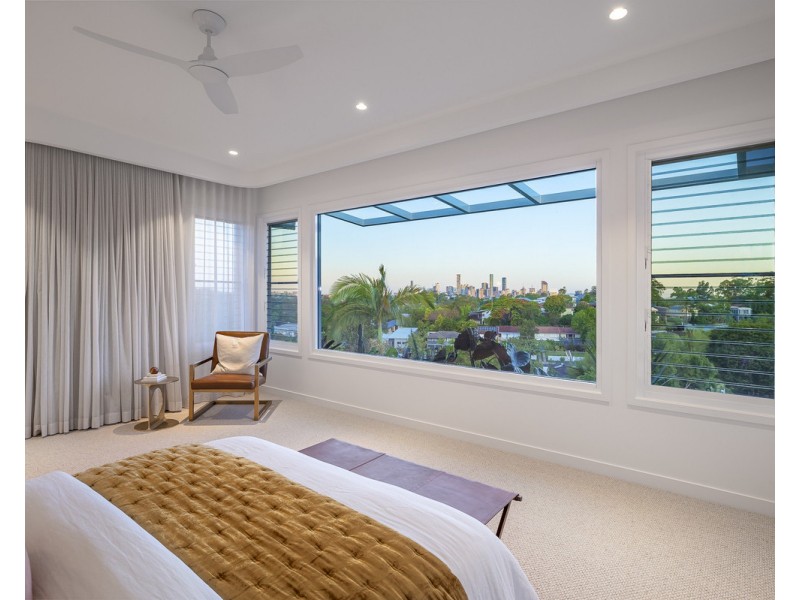 29 Couldrey Street, Bardon QLD 4065