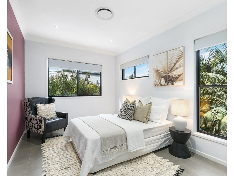 24 Warner Court, Fig Tree Pocket QLD 4069