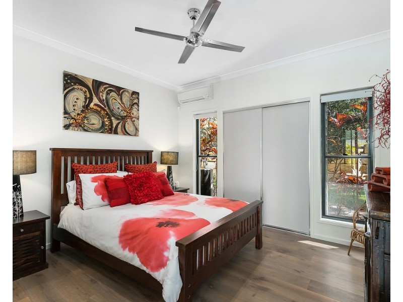 24 Warner Court, Fig Tree Pocket QLD 4069