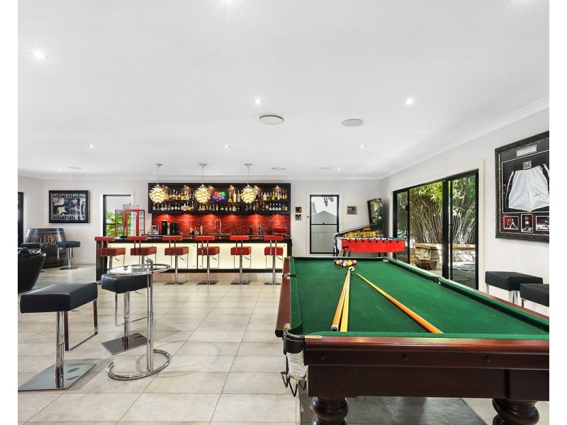 24 Warner Court, Fig Tree Pocket QLD 4069