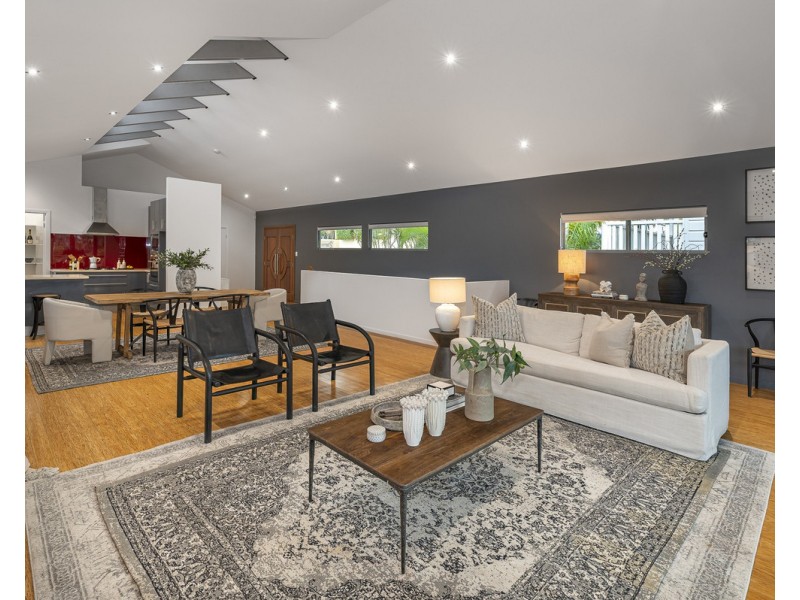 2 Harriet Street, Red Hill QLD 4059