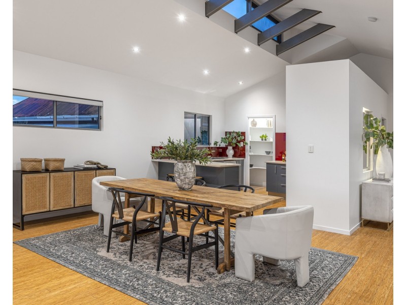 2 Harriet Street, Red Hill QLD 4059
