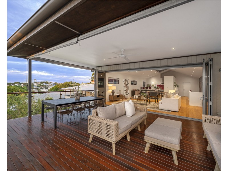 2 Harriet Street, Red Hill QLD 4059