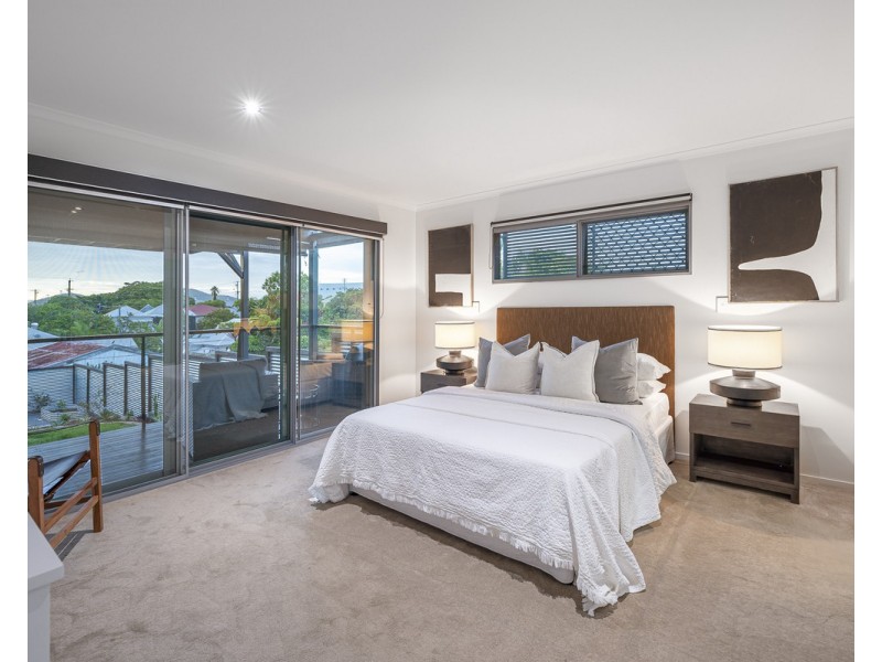 2 Harriet Street, Red Hill QLD 4059
