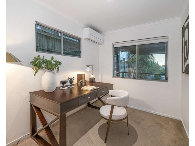 2 Harriet Street, Red Hill QLD 4059