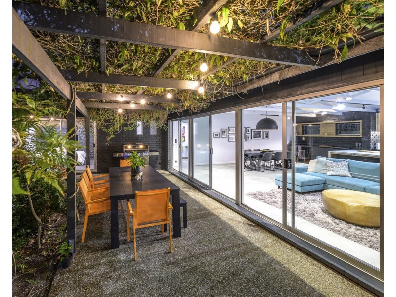 3 Donatello Street, Fig Tree Pocket QLD 4069