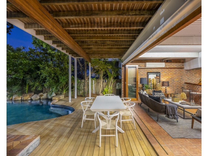 67 Lockerbie Street, Kangaroo Point QLD 4169