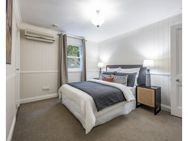 67 Lockerbie Street, Kangaroo Point QLD 4169