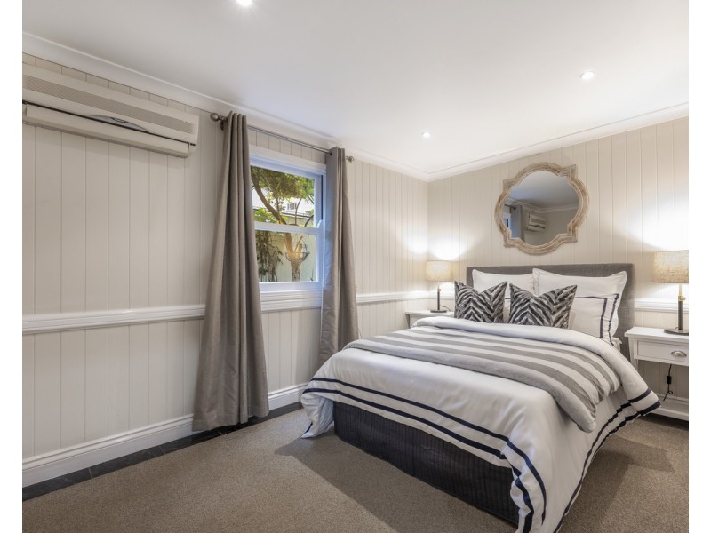 67 Lockerbie Street, Kangaroo Point QLD 4169