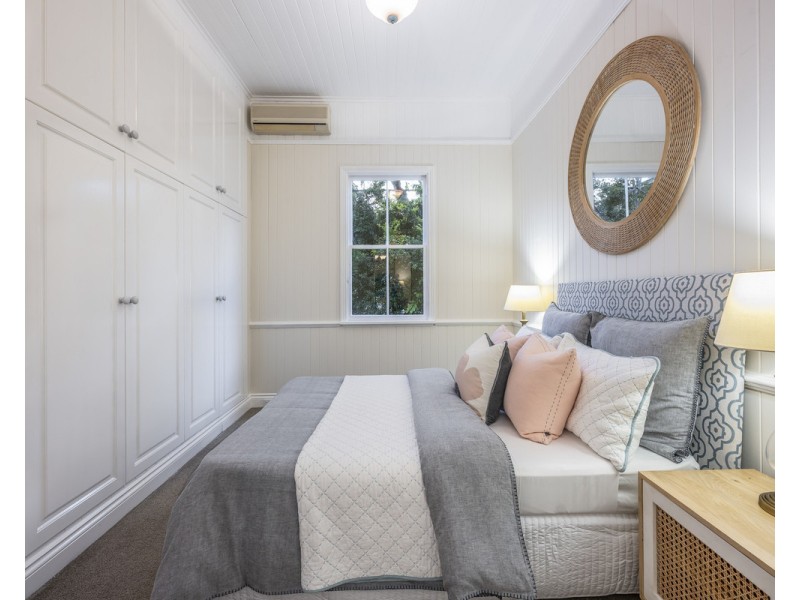 67 Lockerbie Street, Kangaroo Point QLD 4169