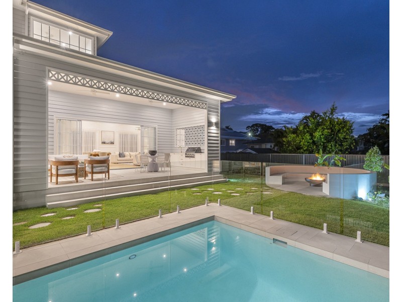 11 Hartley Street, Camp Hill QLD 4152